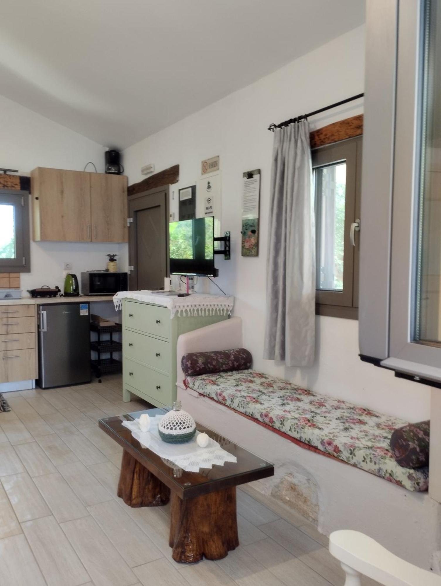 Olea Cottage Galatas  Exterior photo